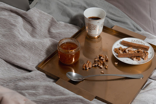 The Best and Worst Snacks to Eat Before Bedtime